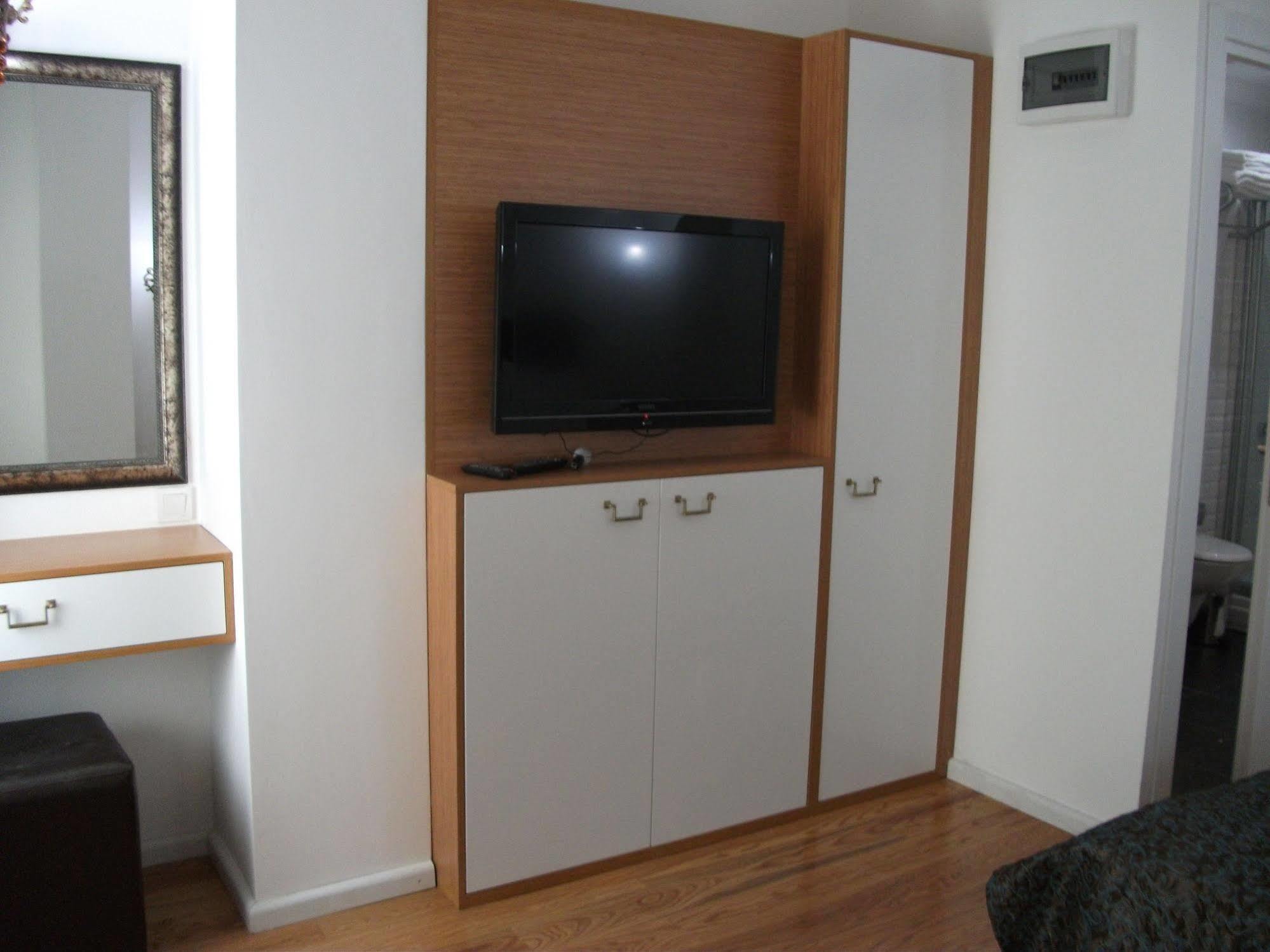 Jakaranda Hotel Provincia di Provincia di Istanbul Esterno foto